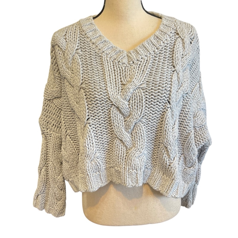 Altar'd State Gray Chunky Knit‎ Fisherman Crop V-Neck Sweater Women's Medium